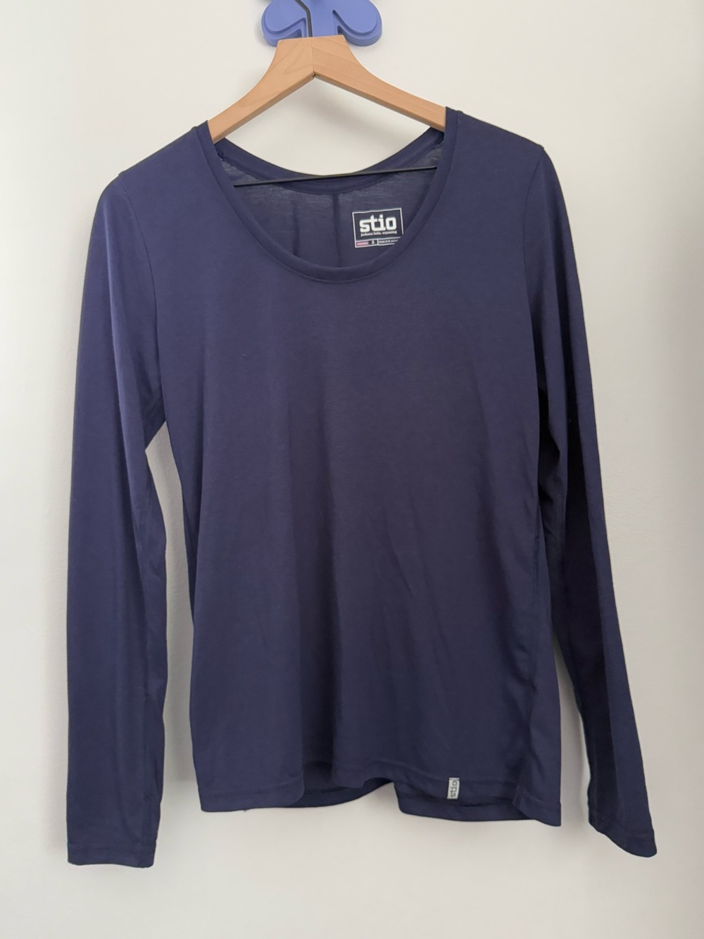 Stio Women’s Small Divide Scoop Neck Long Sleeve Navy Organic Cotton Hike